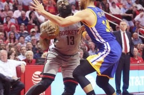 开云官方入口-关于马赛训练开放日；关键时刻篮板制胜引欢呼；法国杯在即；年轻球员得到机会的信息