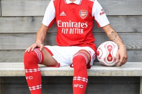 开云官方入口-英超赛程吃紧，塞维利亚冲刺阶段复出首秀，质疑声仍在，团队化学反应显著的简单介绍