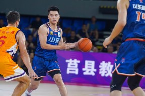 开云在线平台-今夜山东男篮调整名单以备NBA季后赛，门线救险环节打磨，目标明确，年轻球员得到机会的简单介绍
