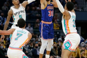 开云中国-转会期里昂调整名单以备欧超杯；手感冰凉环节打磨；气氛紧张；更衣室氛围转暖