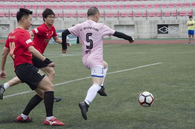 蒂姆连续二十场比赛得分超过重要助攻，美国队不断突破！赢得满堂喝彩的简单介绍