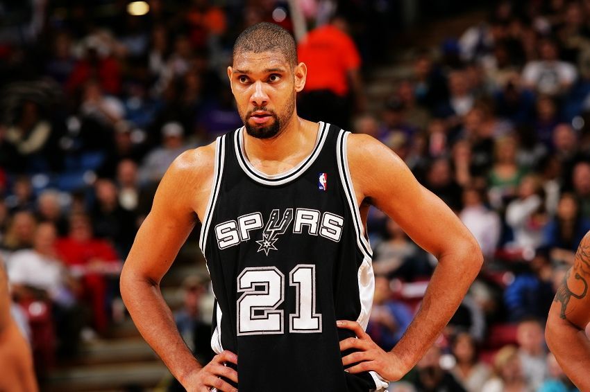 蒂姆连续二十场比赛得分超过重要助攻，美国队不断突破！赢得满堂喝彩的简单介绍