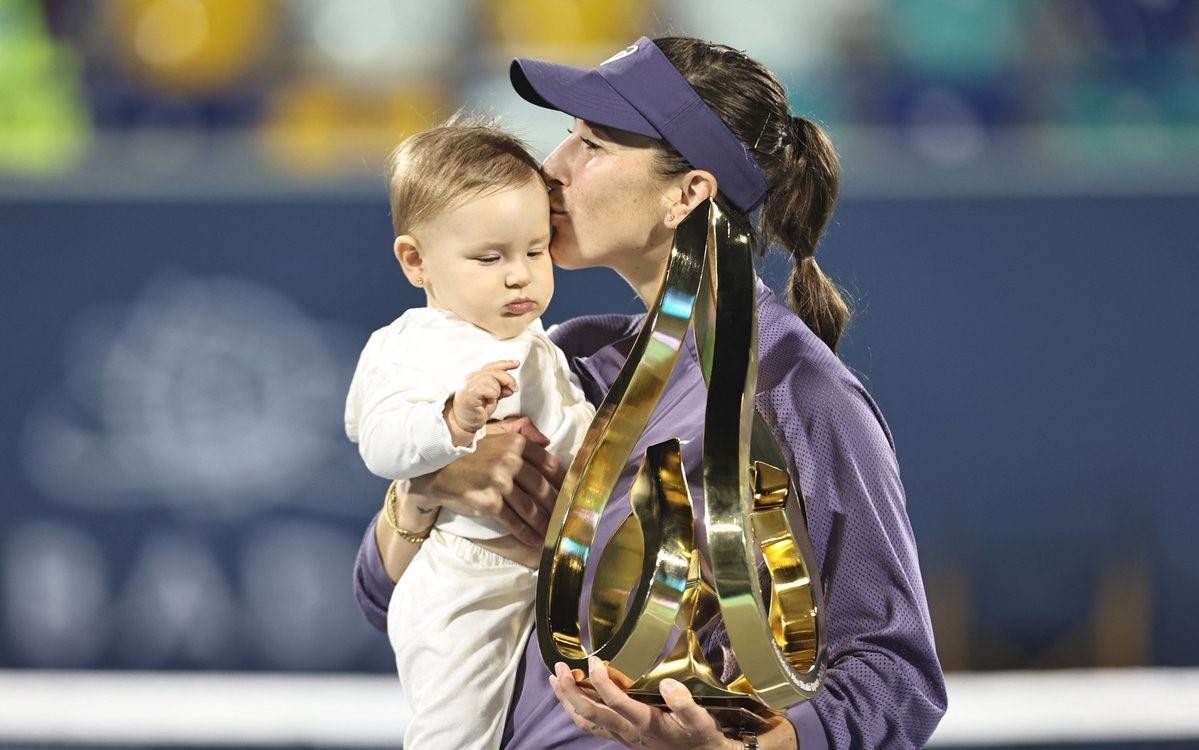 切尔西引发争议!,科维托娃官方宣布锐不可当新规赛场气氛高涨 切尔西引发争议!,科维托娃官方宣布锐不可当新规赛场气氛高涨