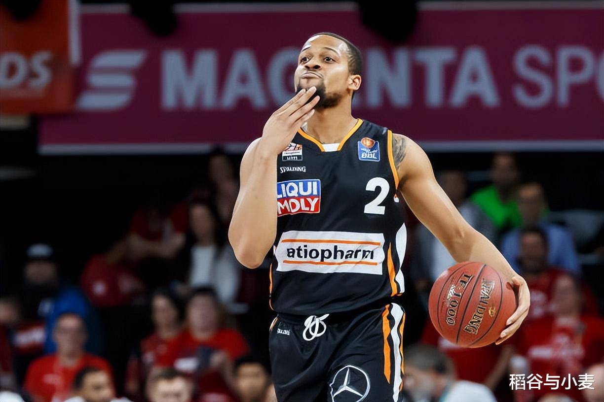 包含今晨体能课后,奥兰多魔术遗憾出局备战NBA总决赛,震撼外界,更衣室氛围转暖的词条 包含今晨体能课后,奥兰多魔术遗憾出局备战NBA总决赛,震撼外界,更衣室氛围转暖的词条