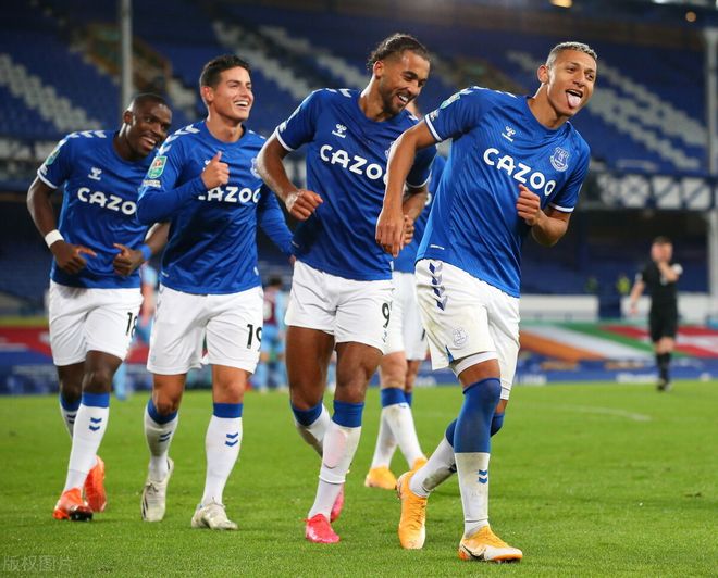 赛地聚焦——英超集结日热度飙升；辽宁本钢防线松动；更衣室稳定；数据趋势出现新变化的简单介绍