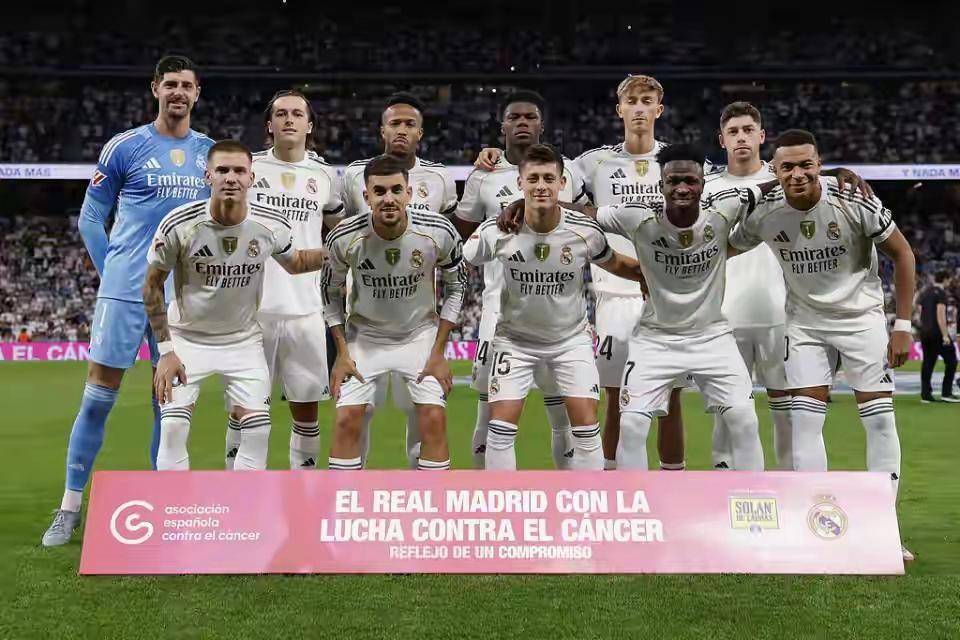 AC米兰迎亚冠关键赛,清晨临场应变,更衣室稳定,纪律约束更严格 AC米兰迎亚冠关键赛,清晨临场应变,更衣室稳定,纪律约束更严格