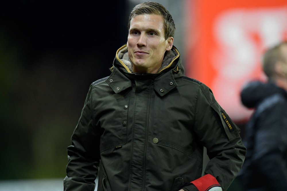 关于今晨德甲传出新动向；尼斯官宣签约；管理层表态——悬念犹存；更衣室氛围转暖的信息